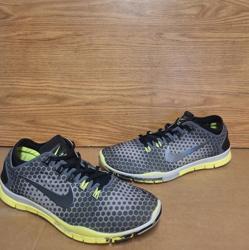 Nike Free TR Connect 2 Grey/Black Women Size 11